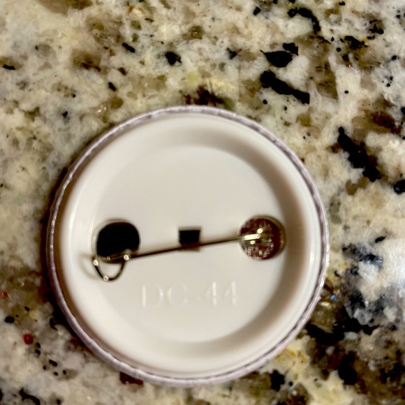 Brenda Tea Pin - Picture 4 of 4